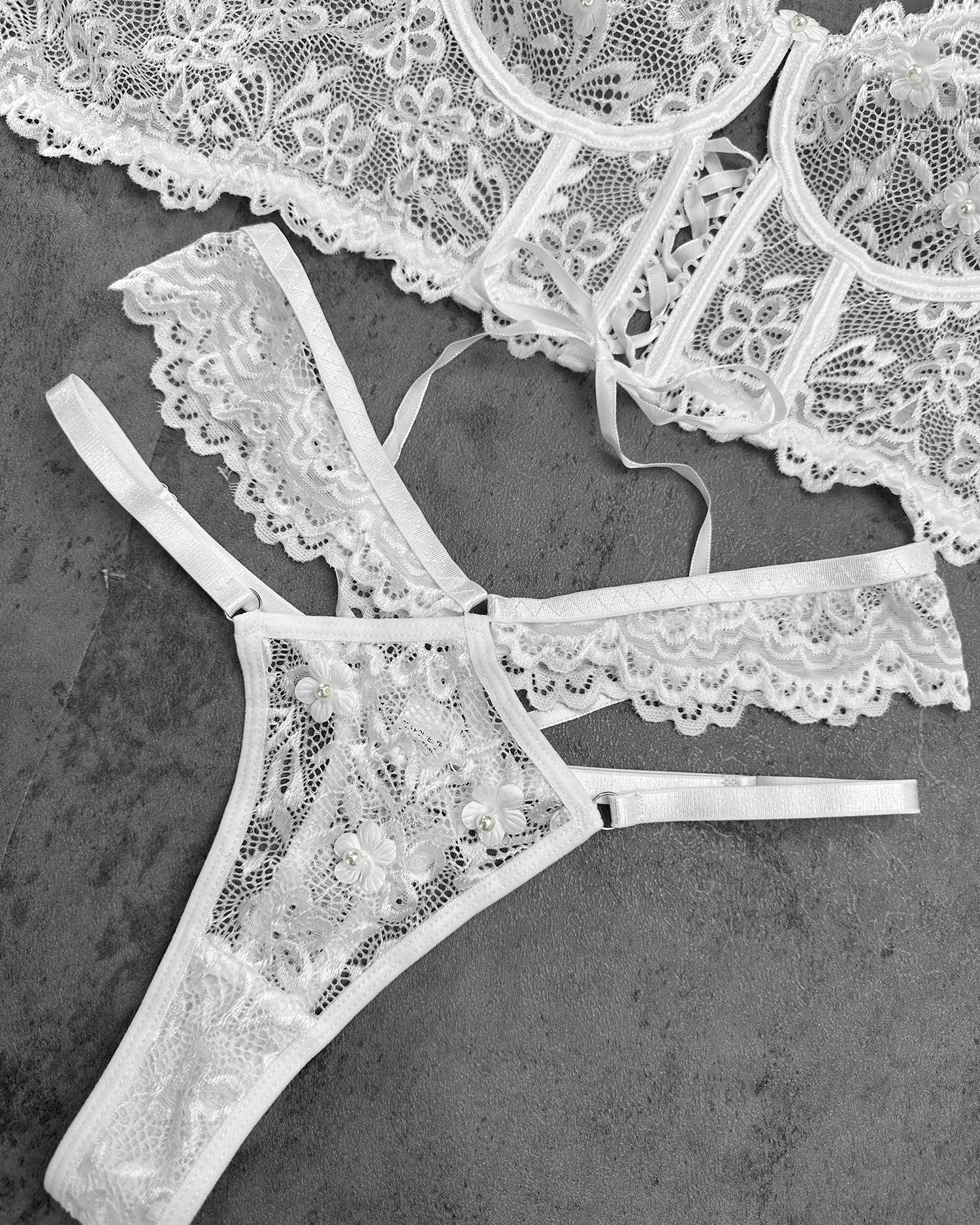 White Pearls Small Flower Lace Lingerie Set