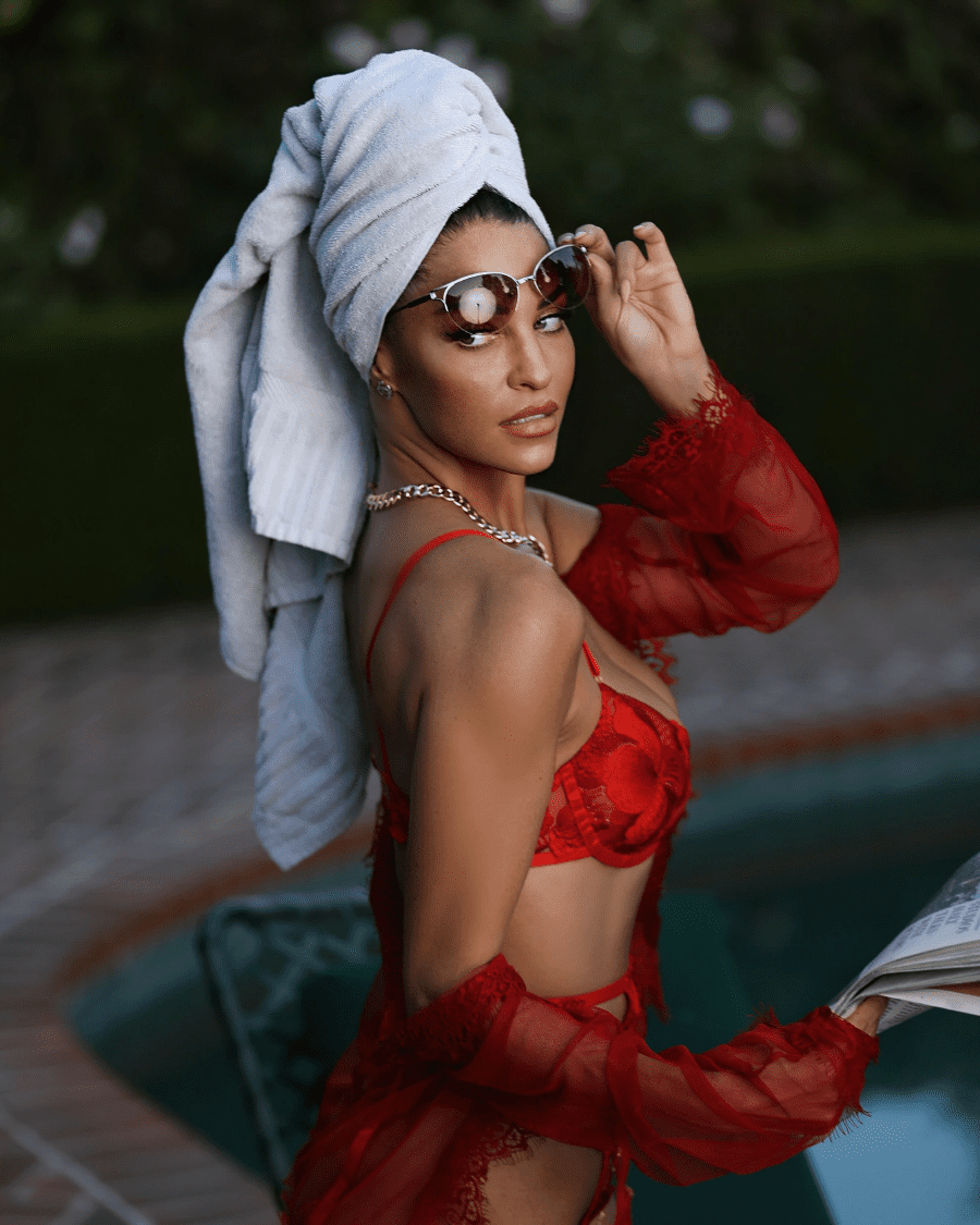 Luxurious Fancy Embroidered Sexy Lingerie Set