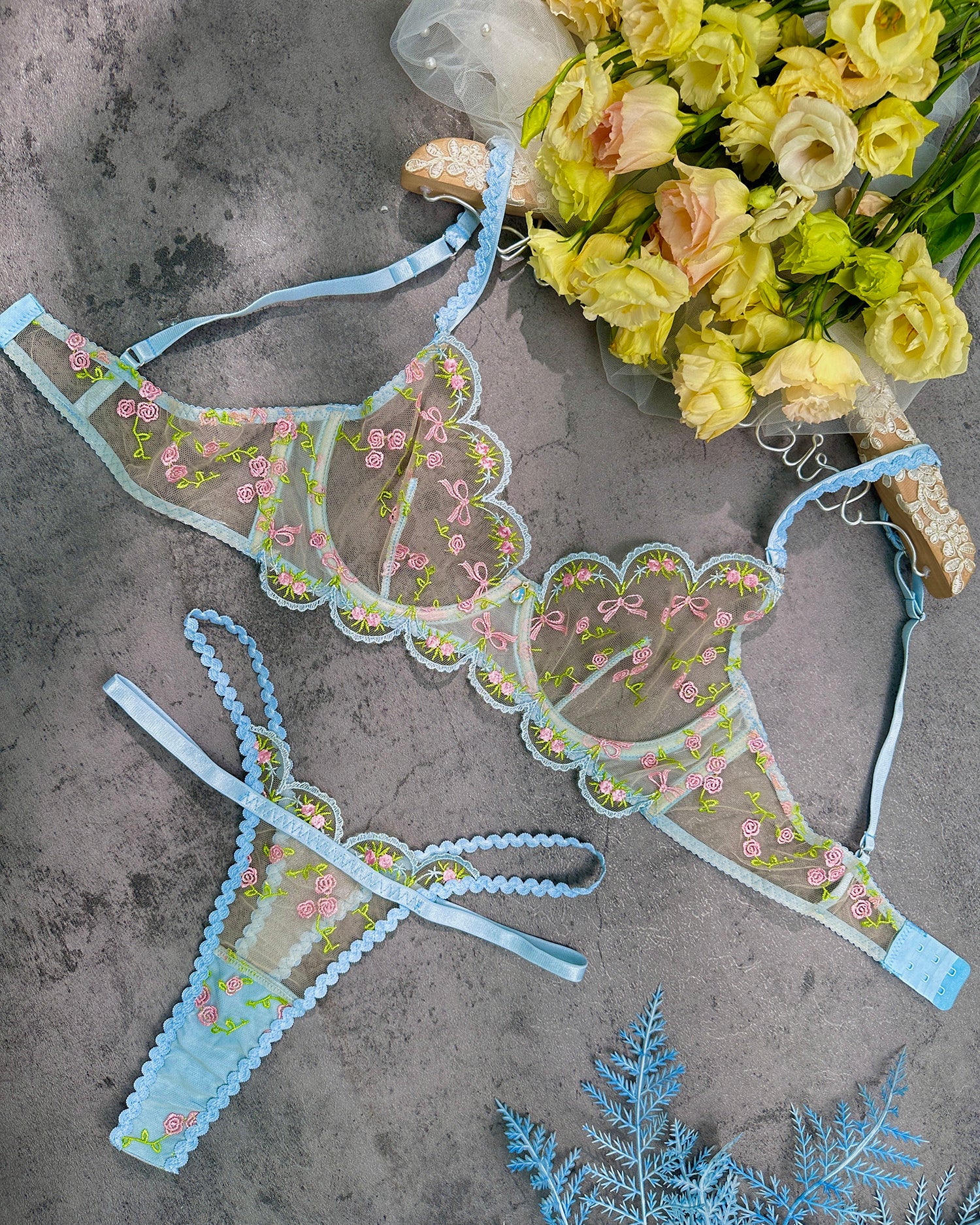 Summer Dream Light Blue Floral Lace Lingerie Set